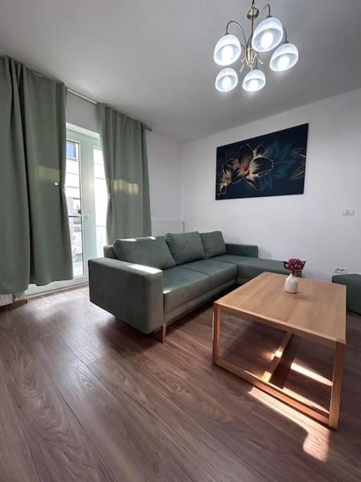 Braytim Residence Free Private Parking Giroc Exteriör bild